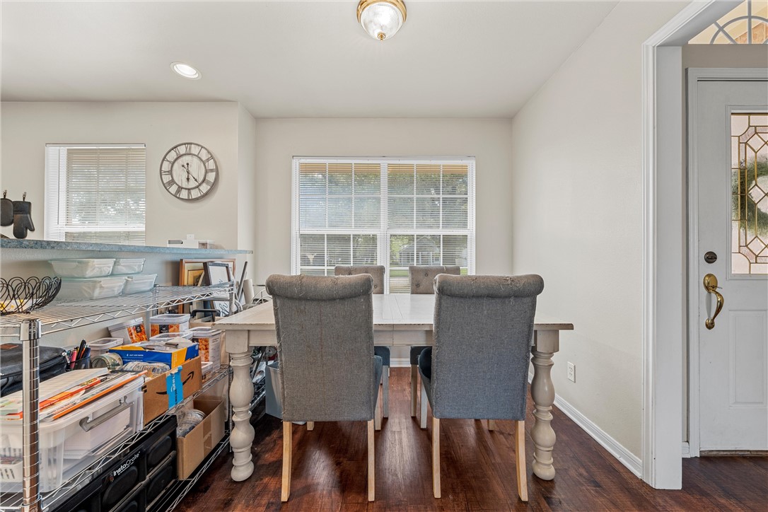 129 N Lakeview Drive
