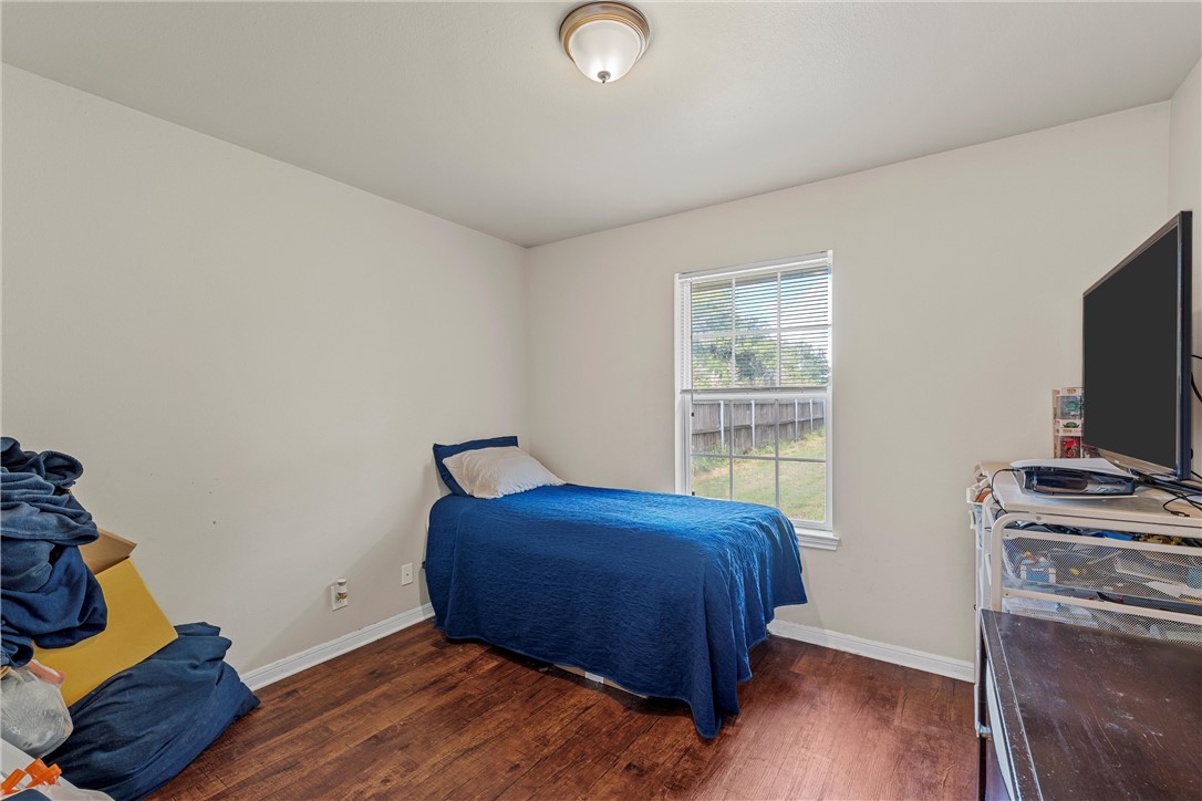 129 N Lakeview Drive