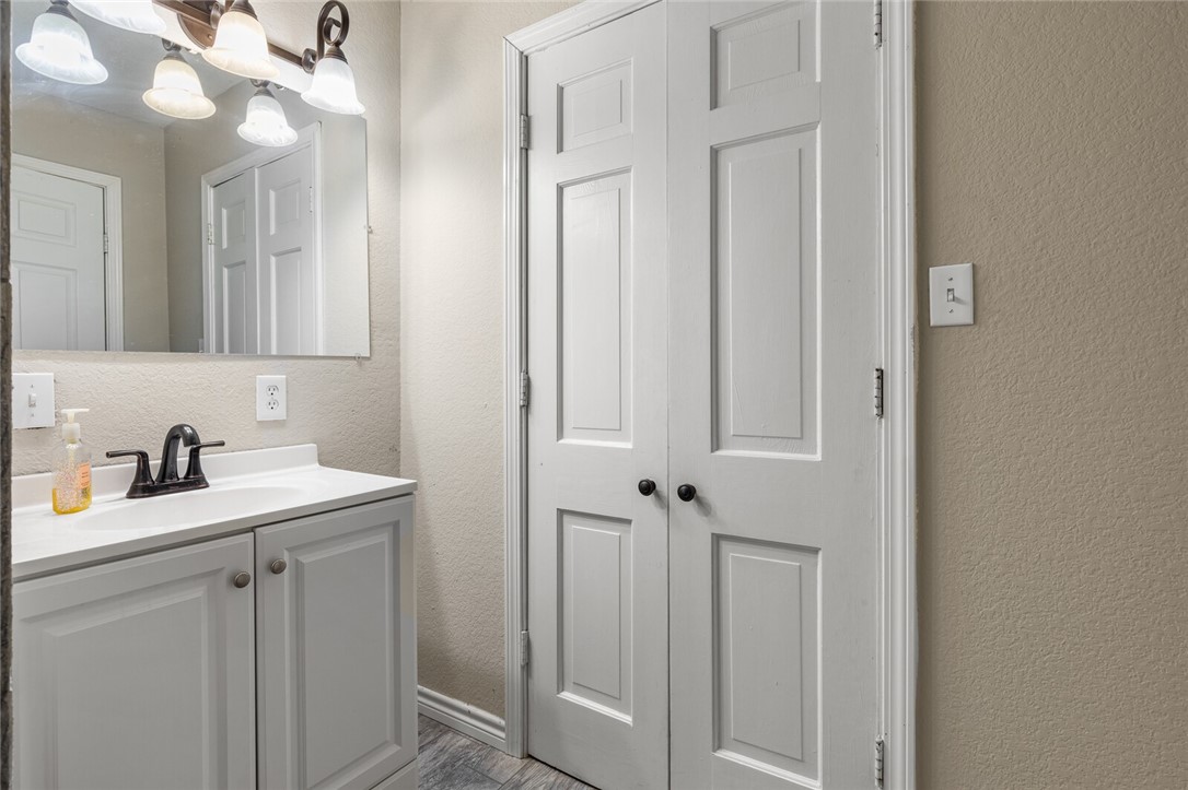 609 E Pine Street