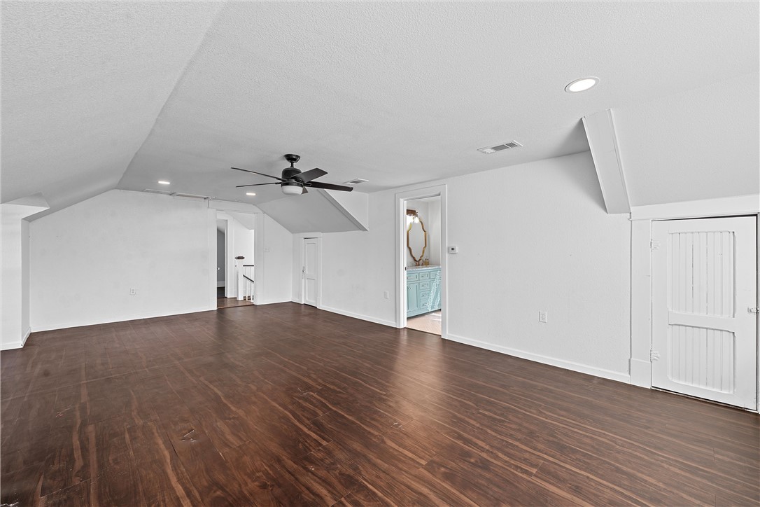 1310 E Texas Avenue