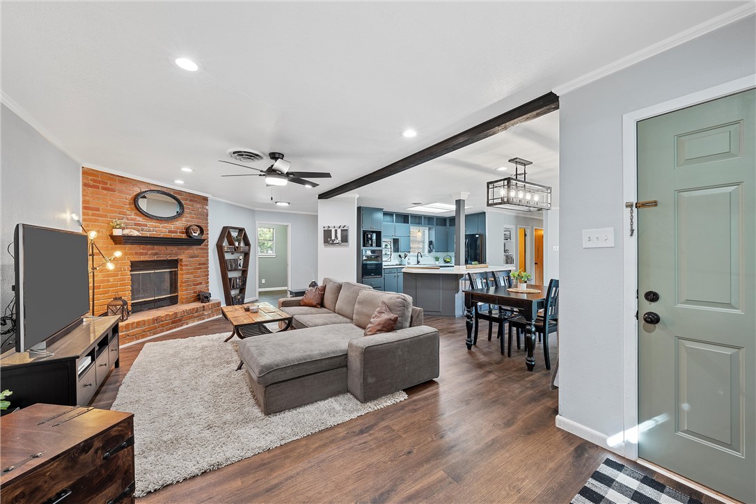 1027 Park Drive