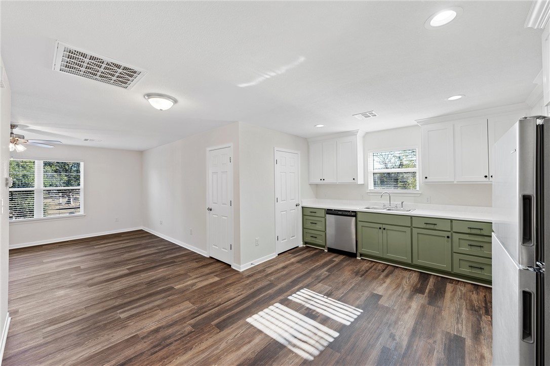 2505 S 7th Street