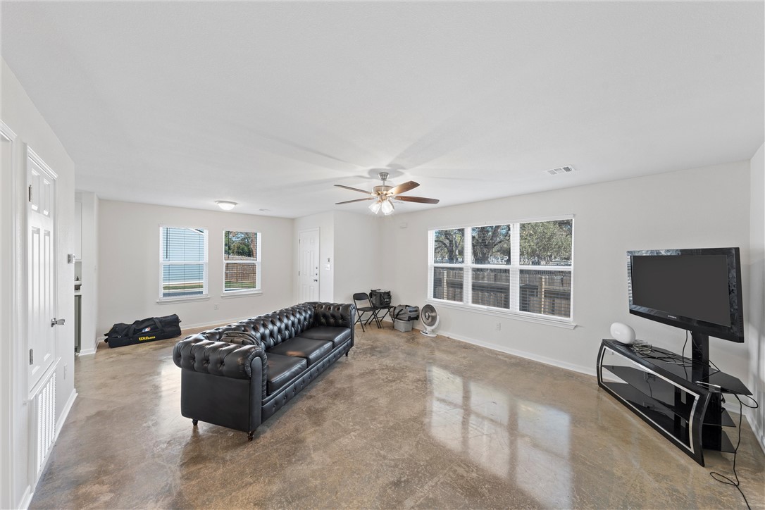 2505 S 7th Street