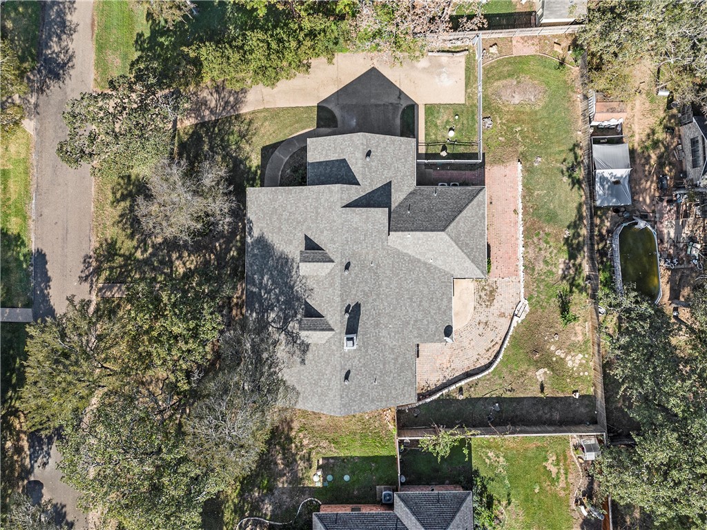 105 Lost Oaks Drive