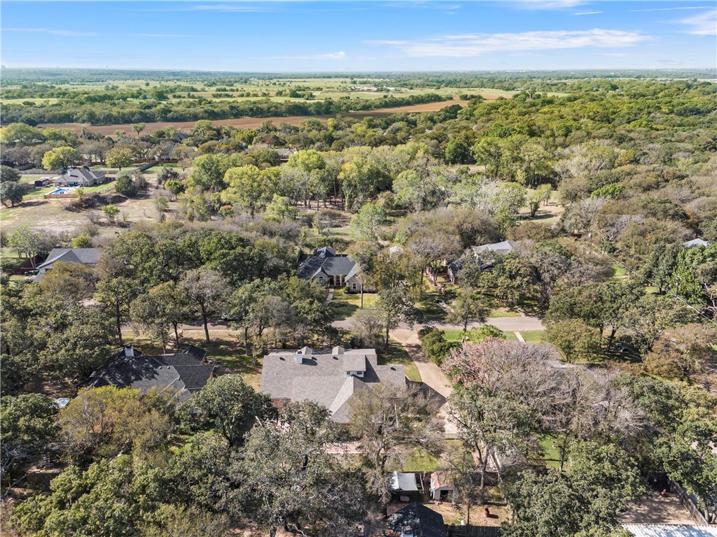 105 Lost Oaks Drive
