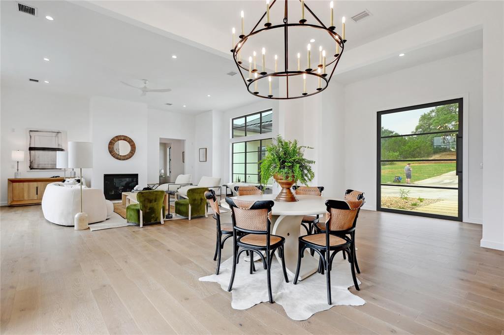 1222 Bluff Woods DR