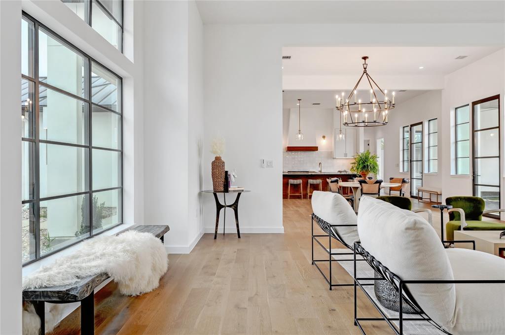 1222 Bluff Woods DR