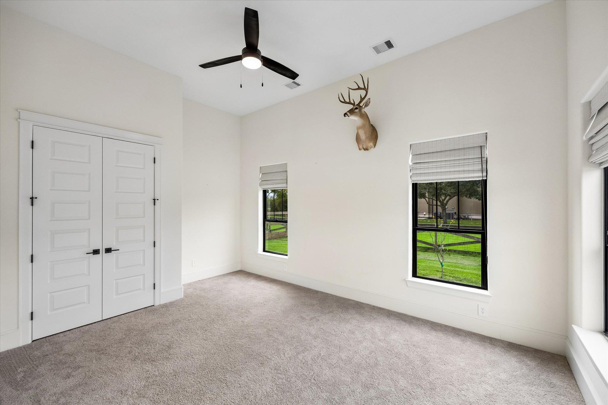 301 W Viejo DR