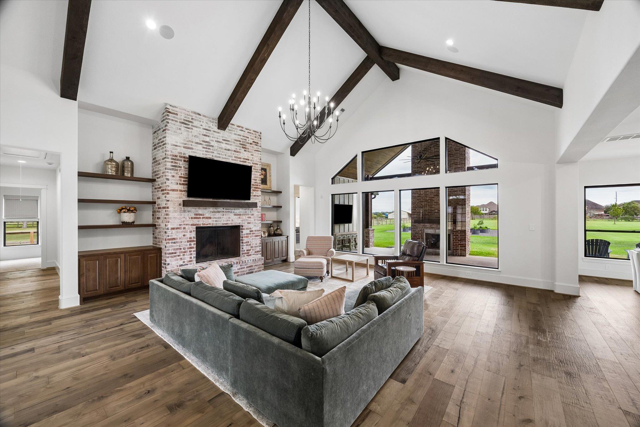 301 W Viejo DR
