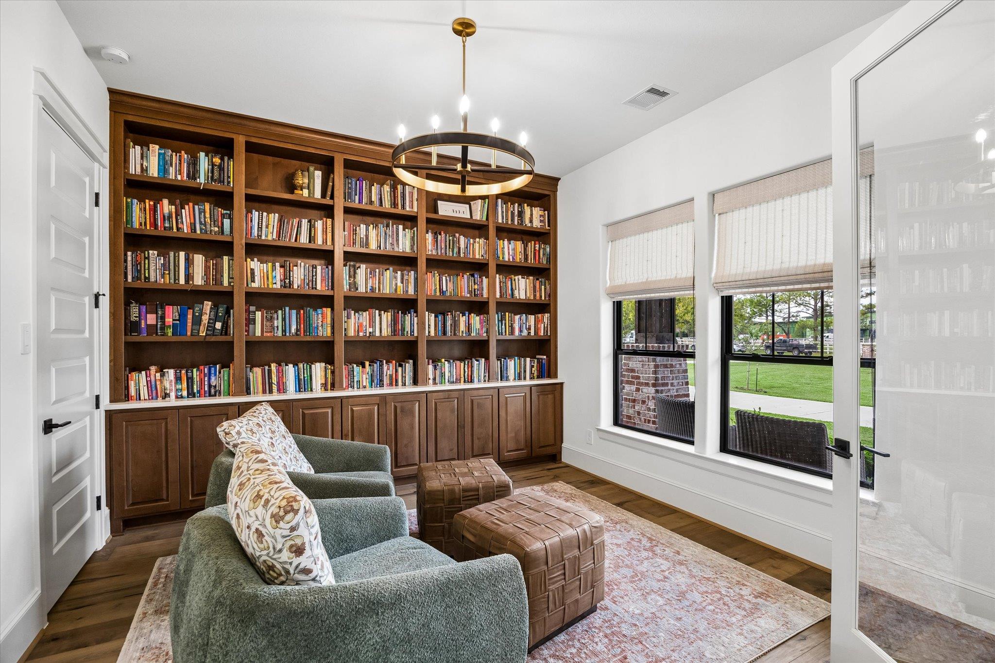 301 W Viejo DR