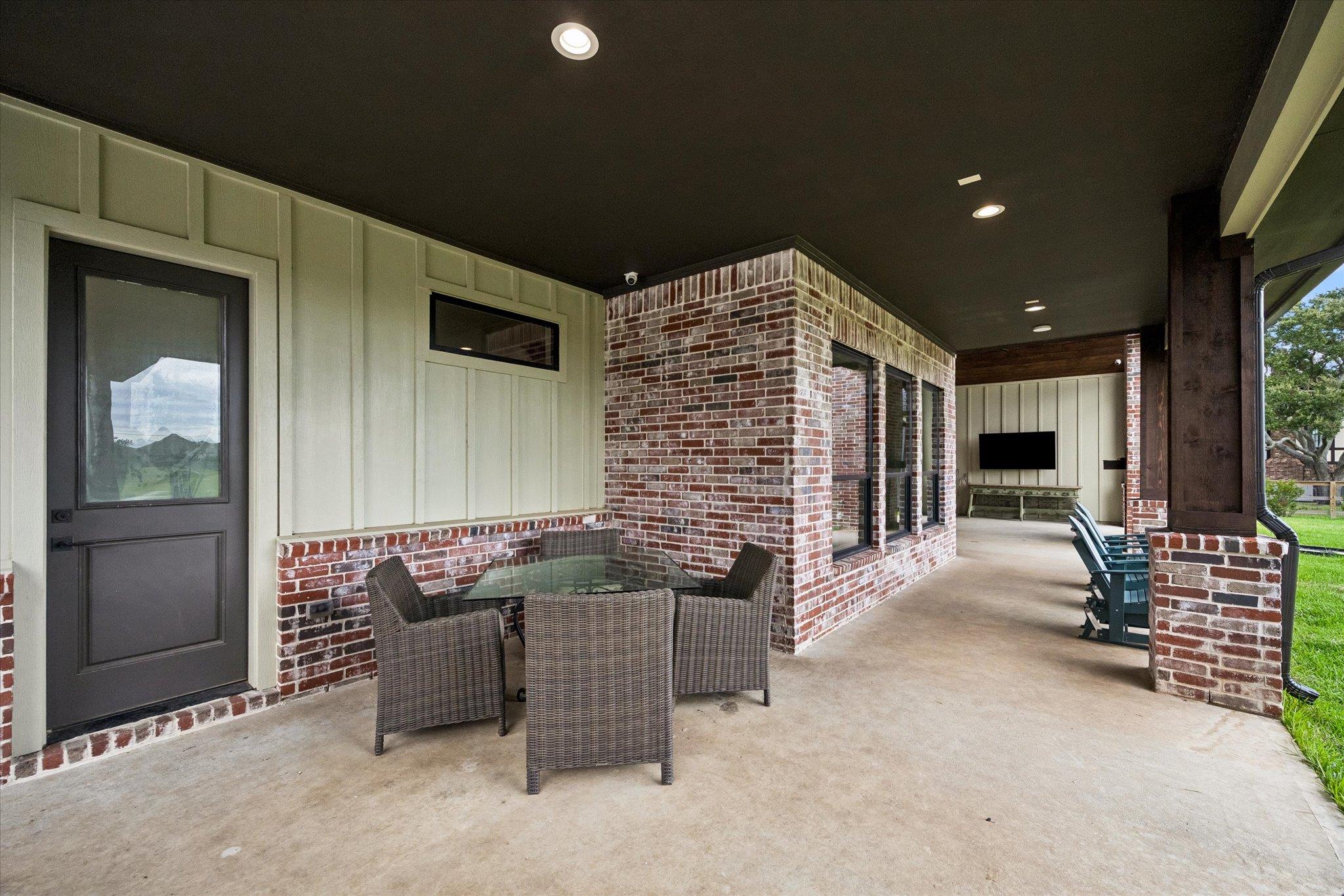 301 W Viejo DR