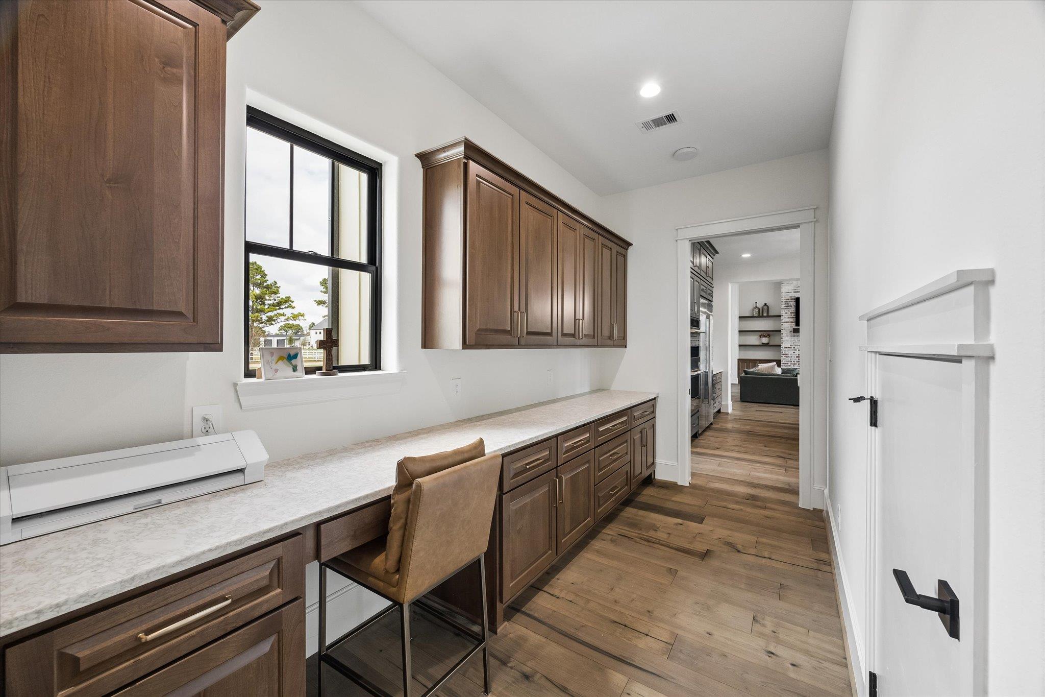 301 W Viejo DR