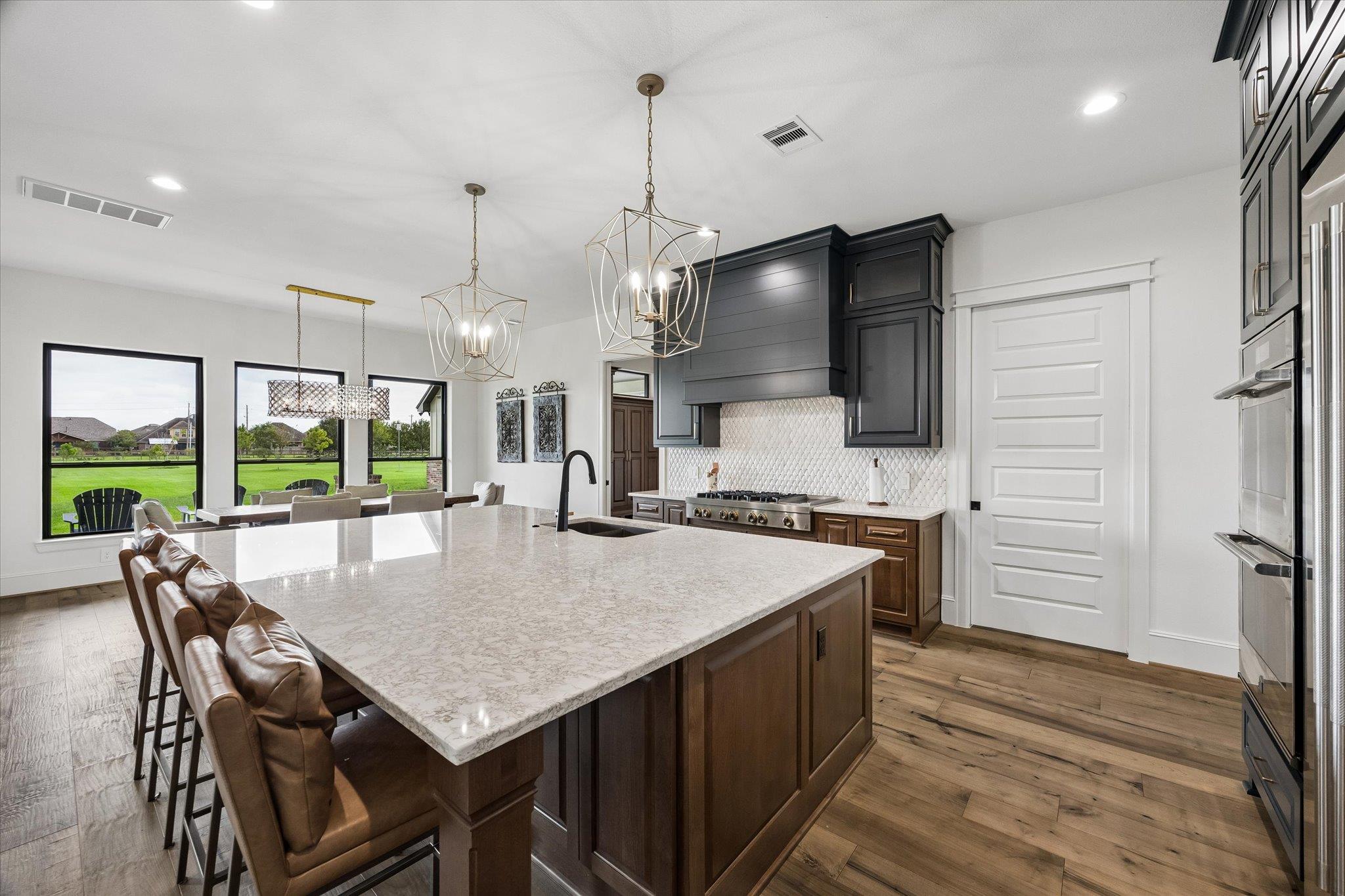 301 W Viejo DR