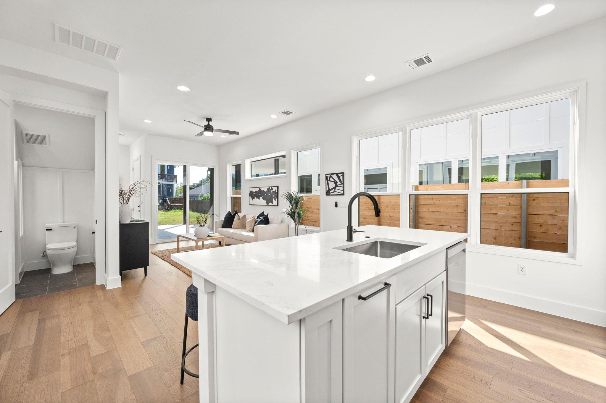 1407 Cedar Ave # 2