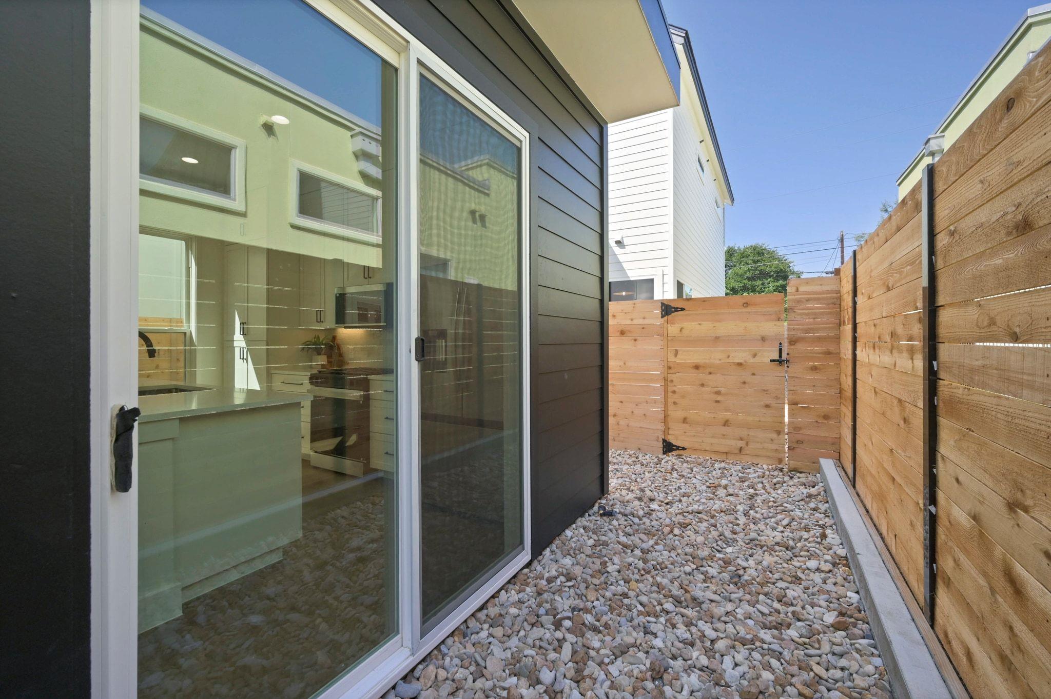 1407 Cedar Ave # 2