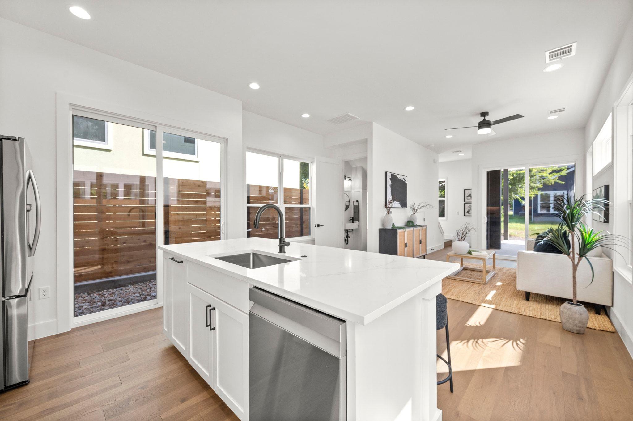 1407 Cedar Ave # 2