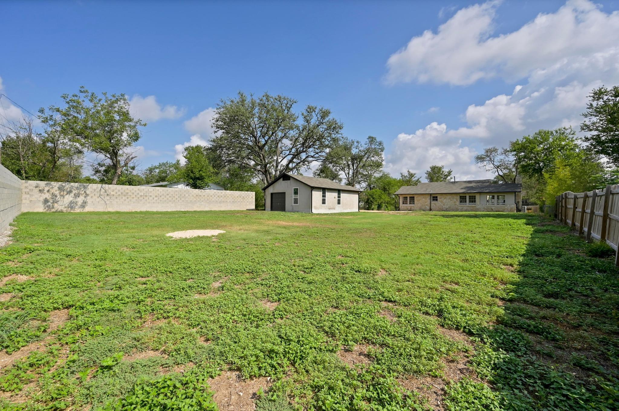 3501 Pecan Springs RD
