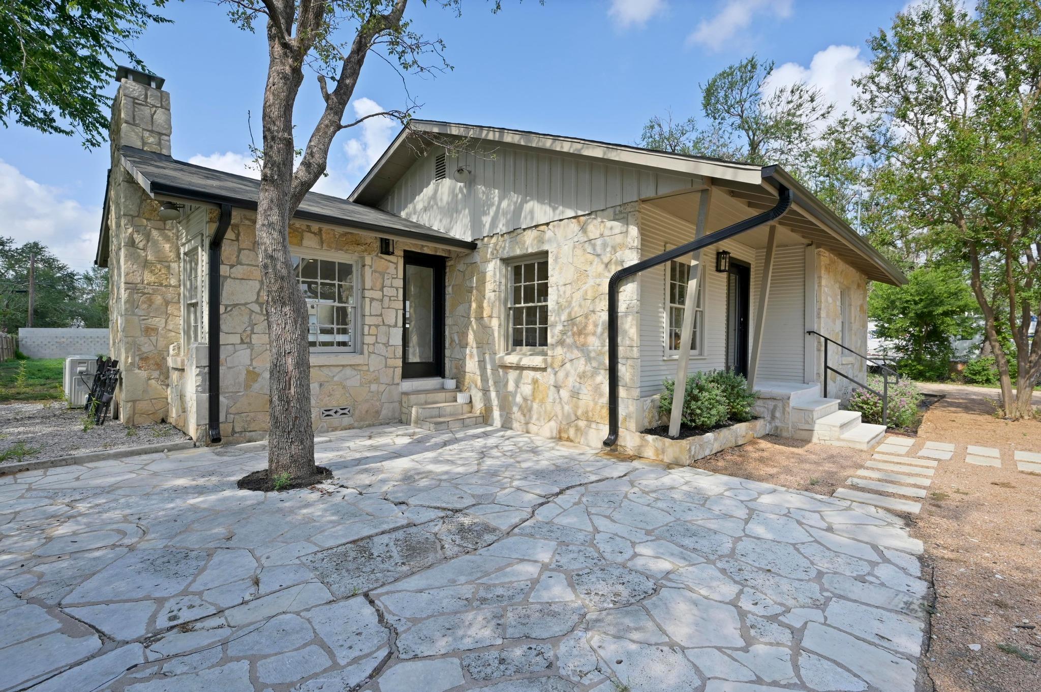 3501 Pecan Springs RD