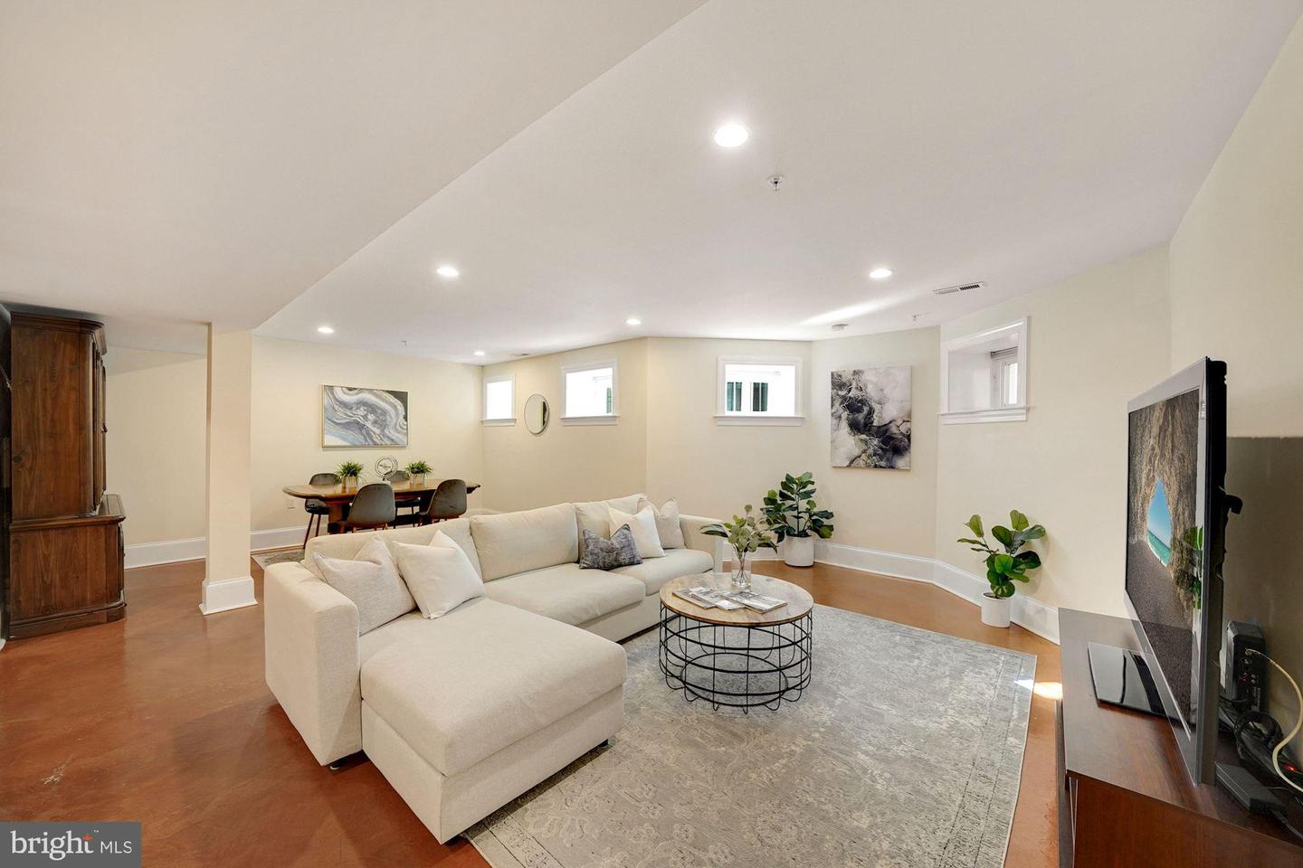 1324 Euclid STREET NW Unit: 1