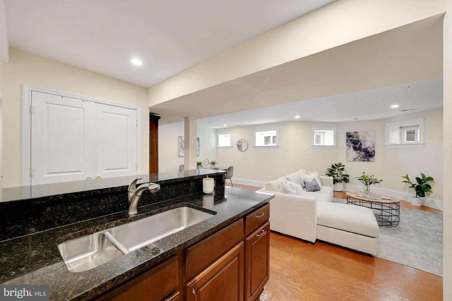 1324 Euclid STREET NW Unit: 1