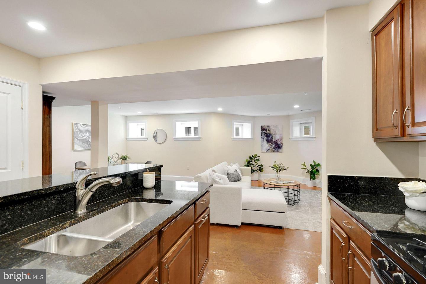 1324 Euclid STREET NW Unit: 1