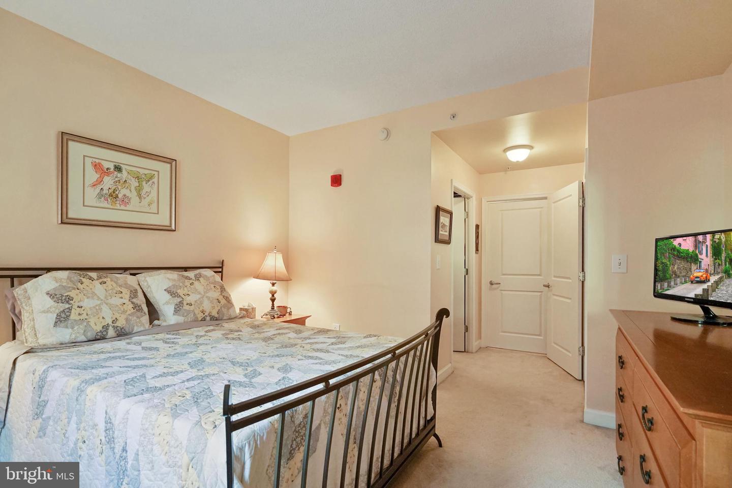 1111 25th STREET NW Unit: 507