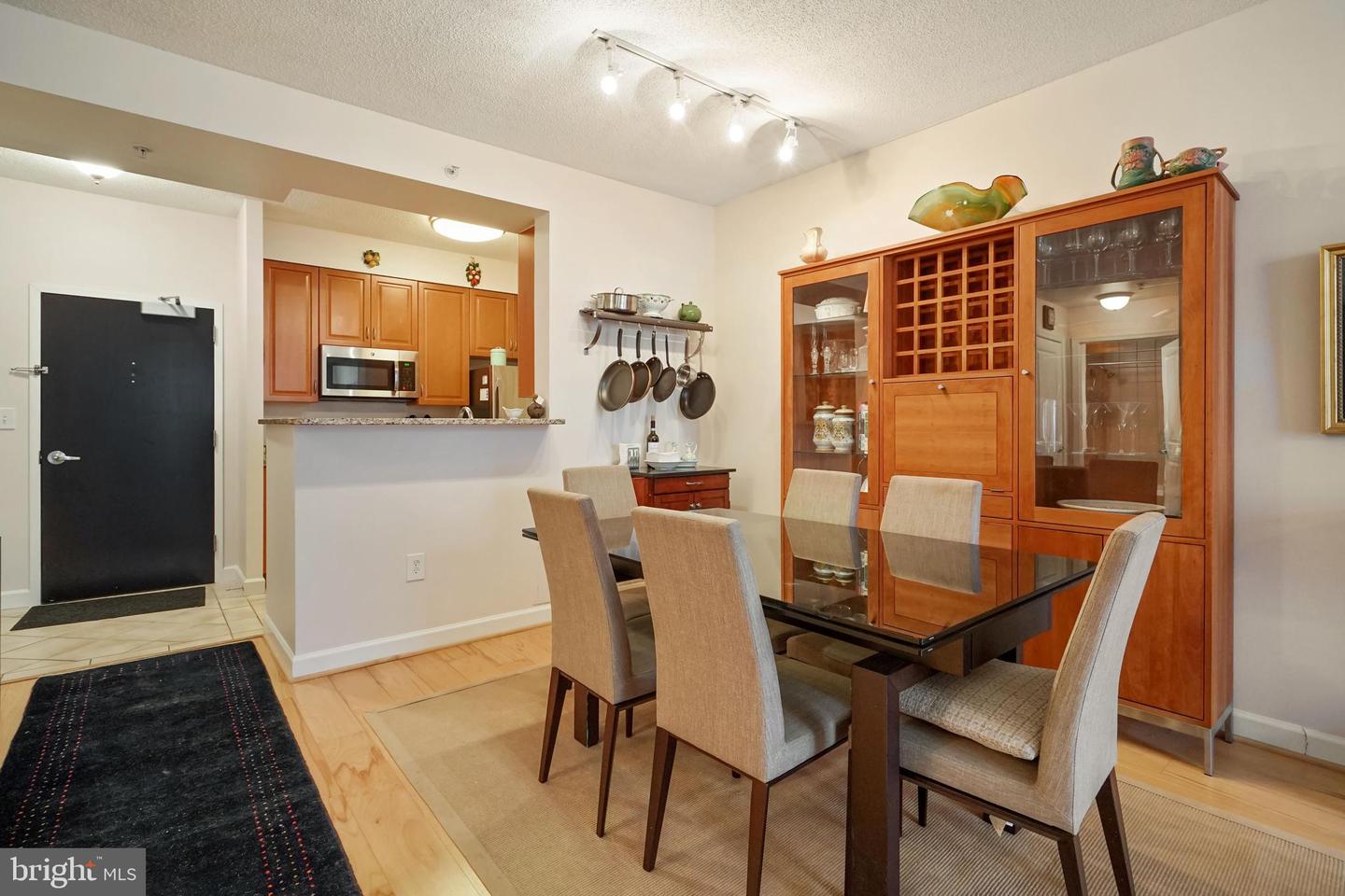 1111 25th STREET NW Unit: 507