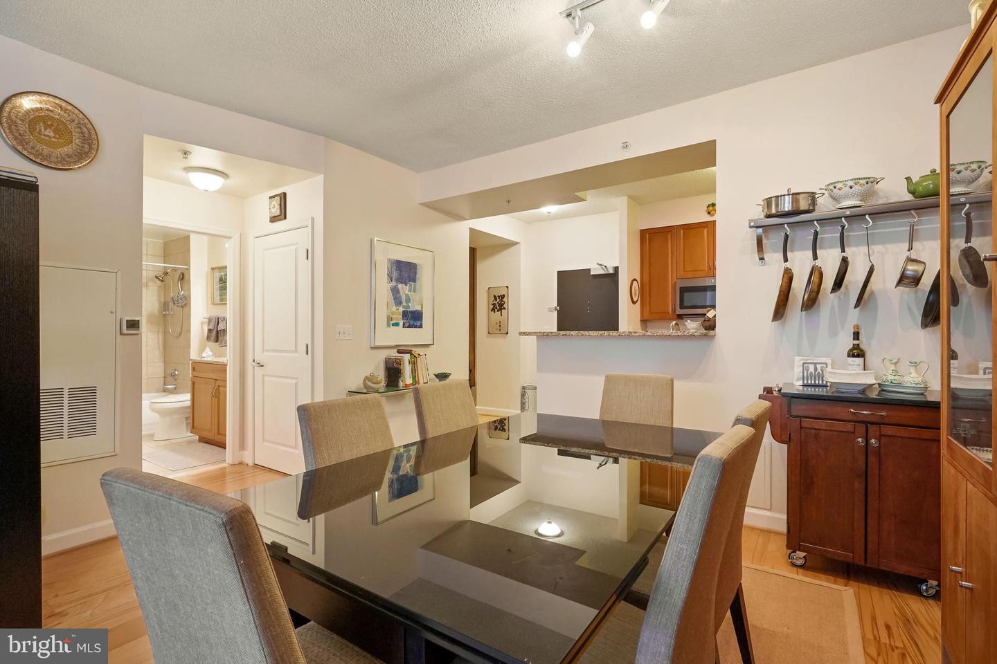 1111 25th STREET NW Unit: 507