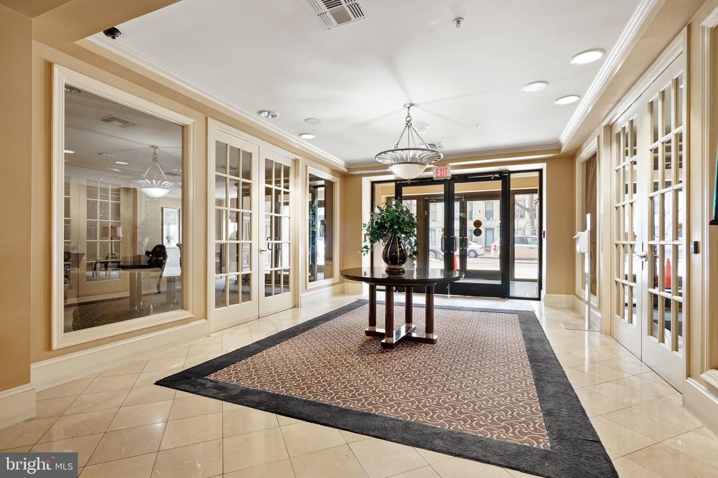 1111 25th STREET NW Unit: 507