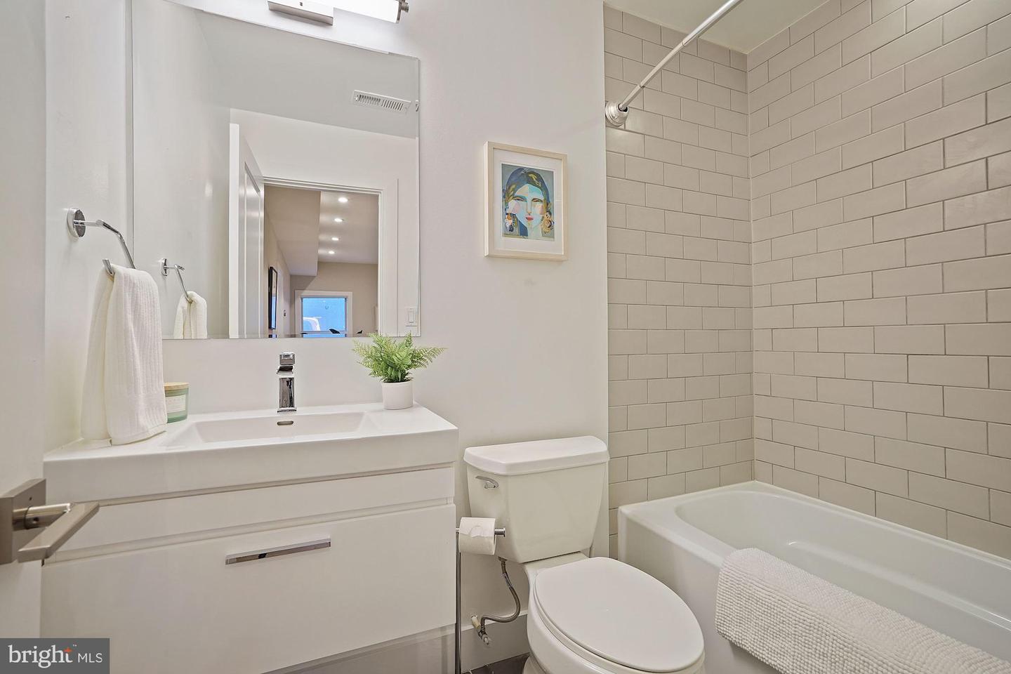 340 Adams STREET NE Unit: 103