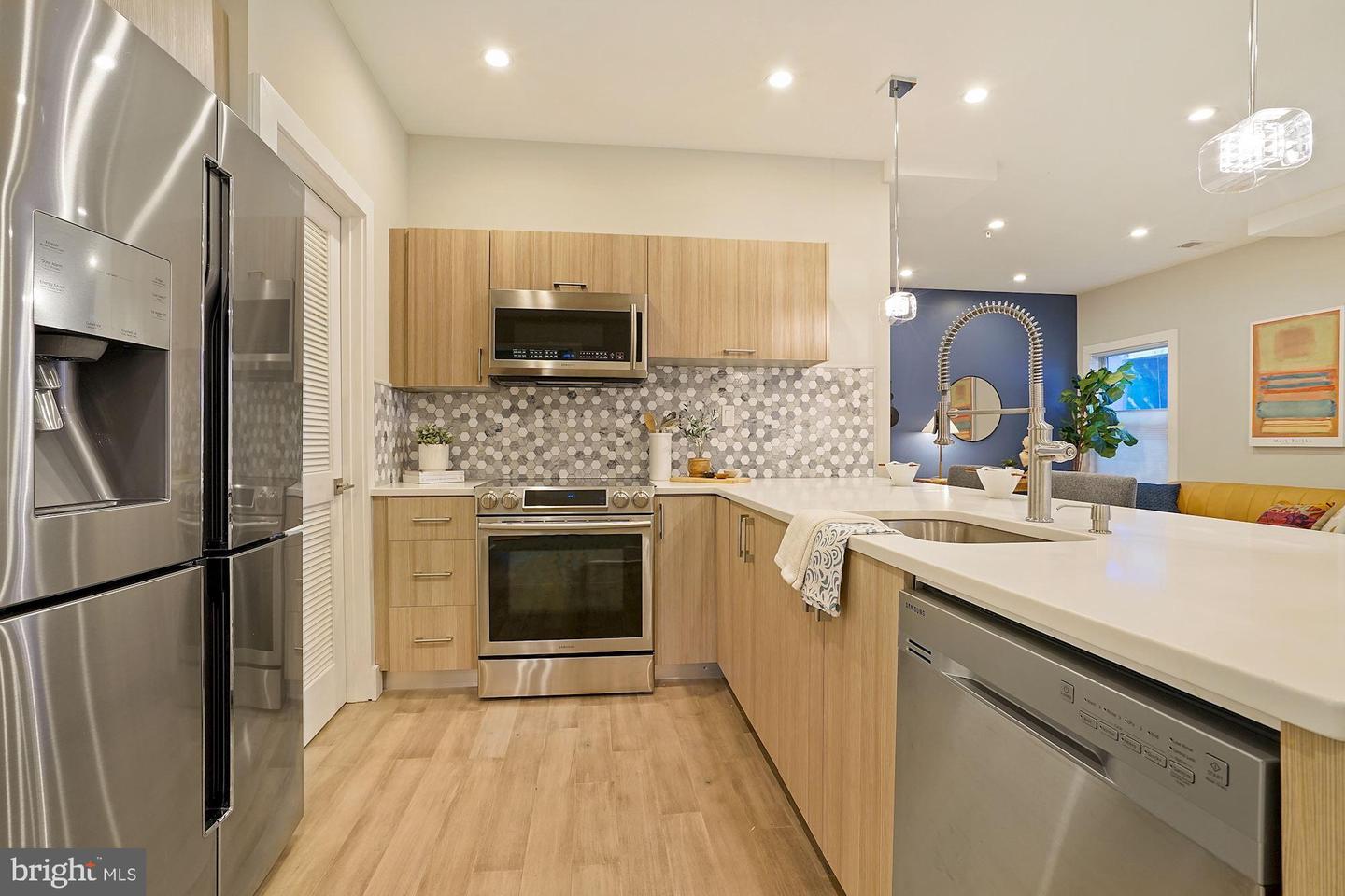 340 Adams STREET NE Unit: 103