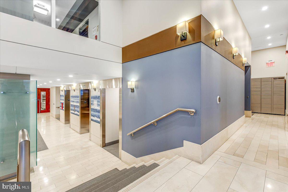 1025 1st STREET SE Unit: 1108