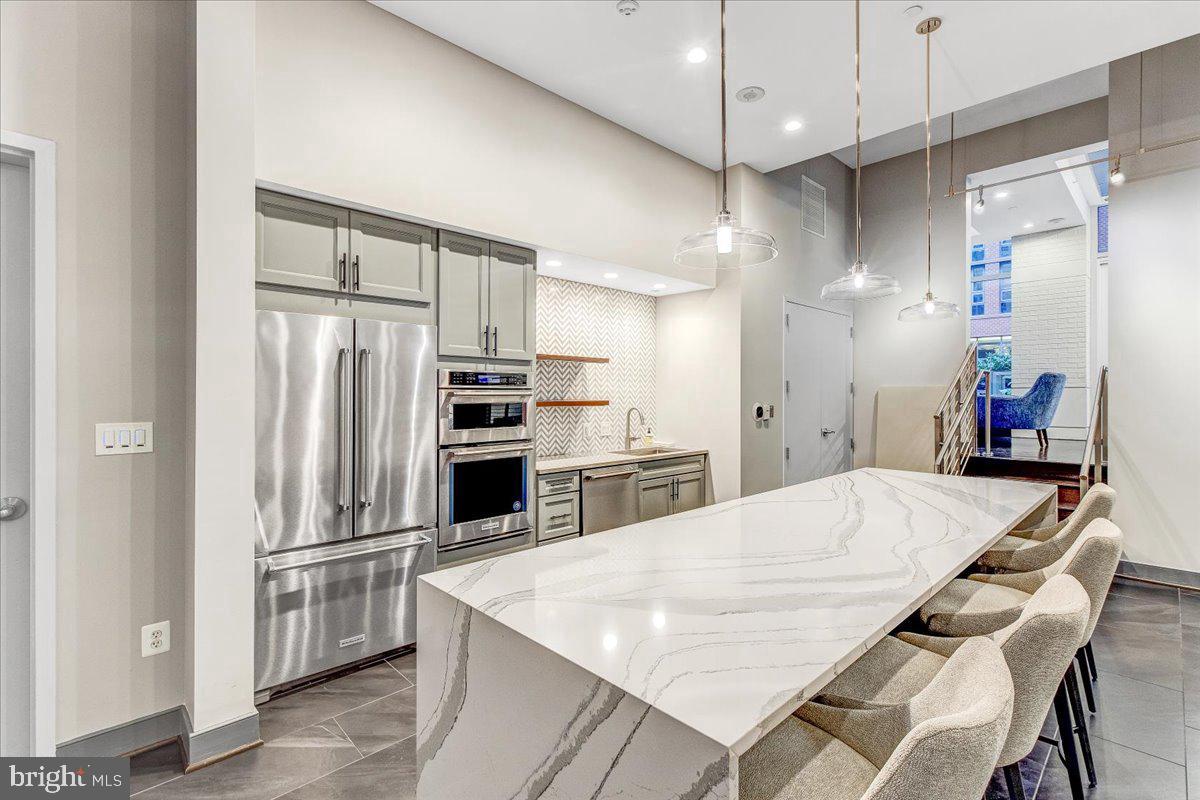 1025 1st STREET SE Unit: 1108