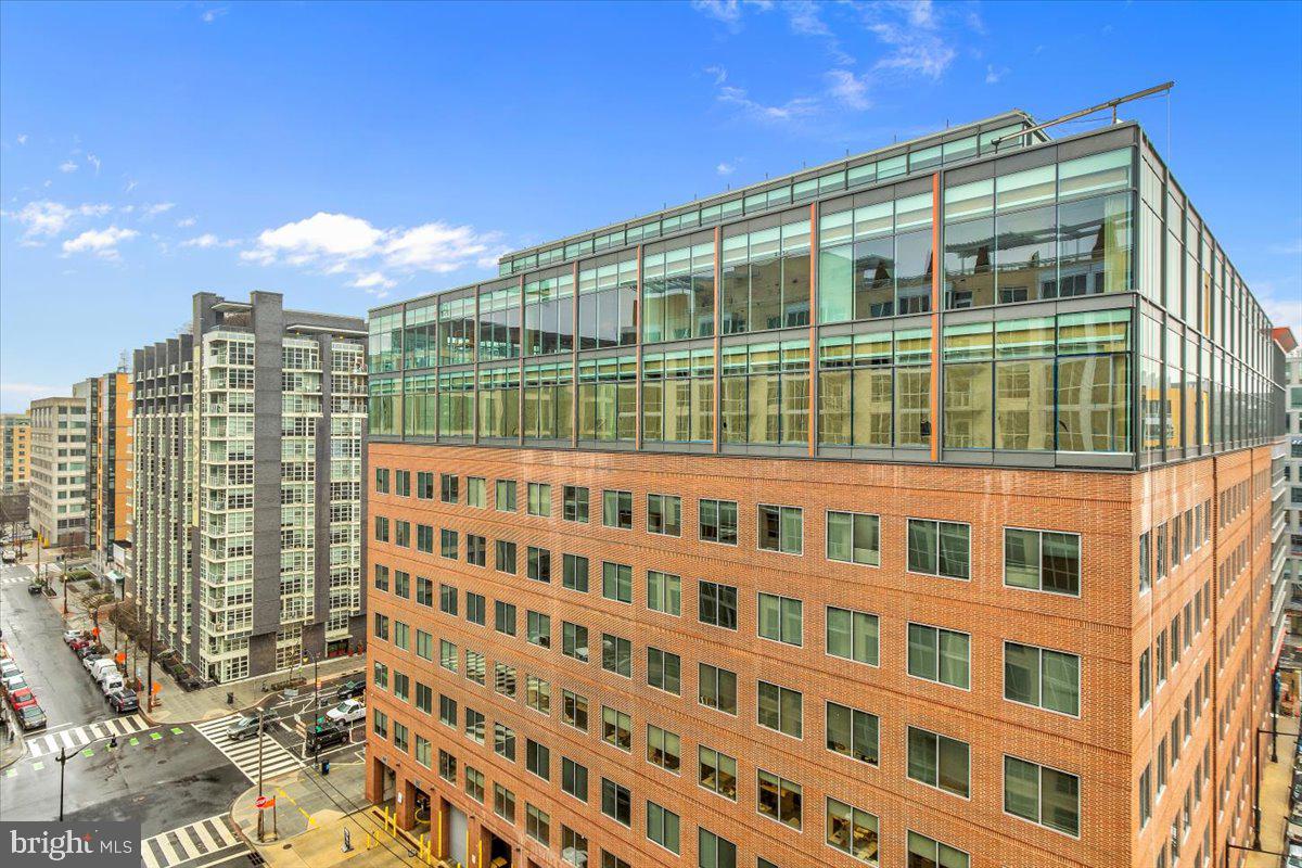 1025 1st STREET SE Unit: 1108