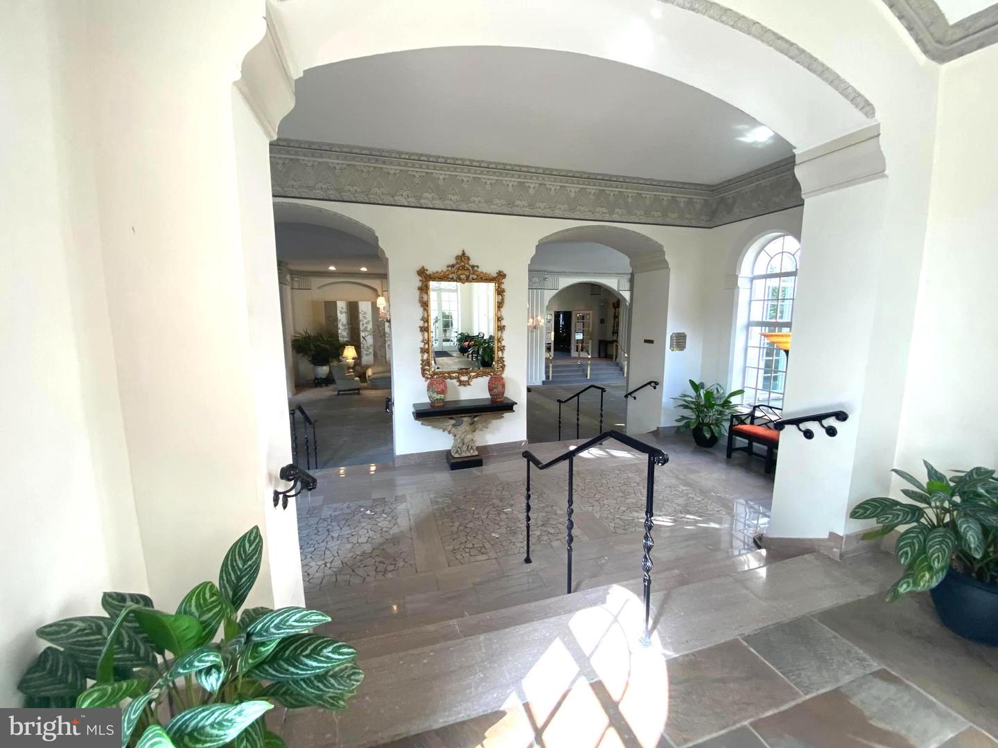 4000 Cathedral AVENUE NW Unit: 854-B
