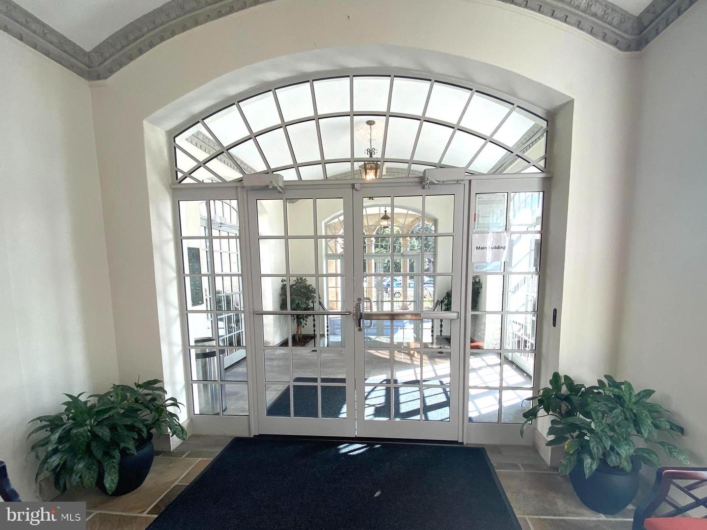 4000 Cathedral AVENUE NW Unit: 854-B