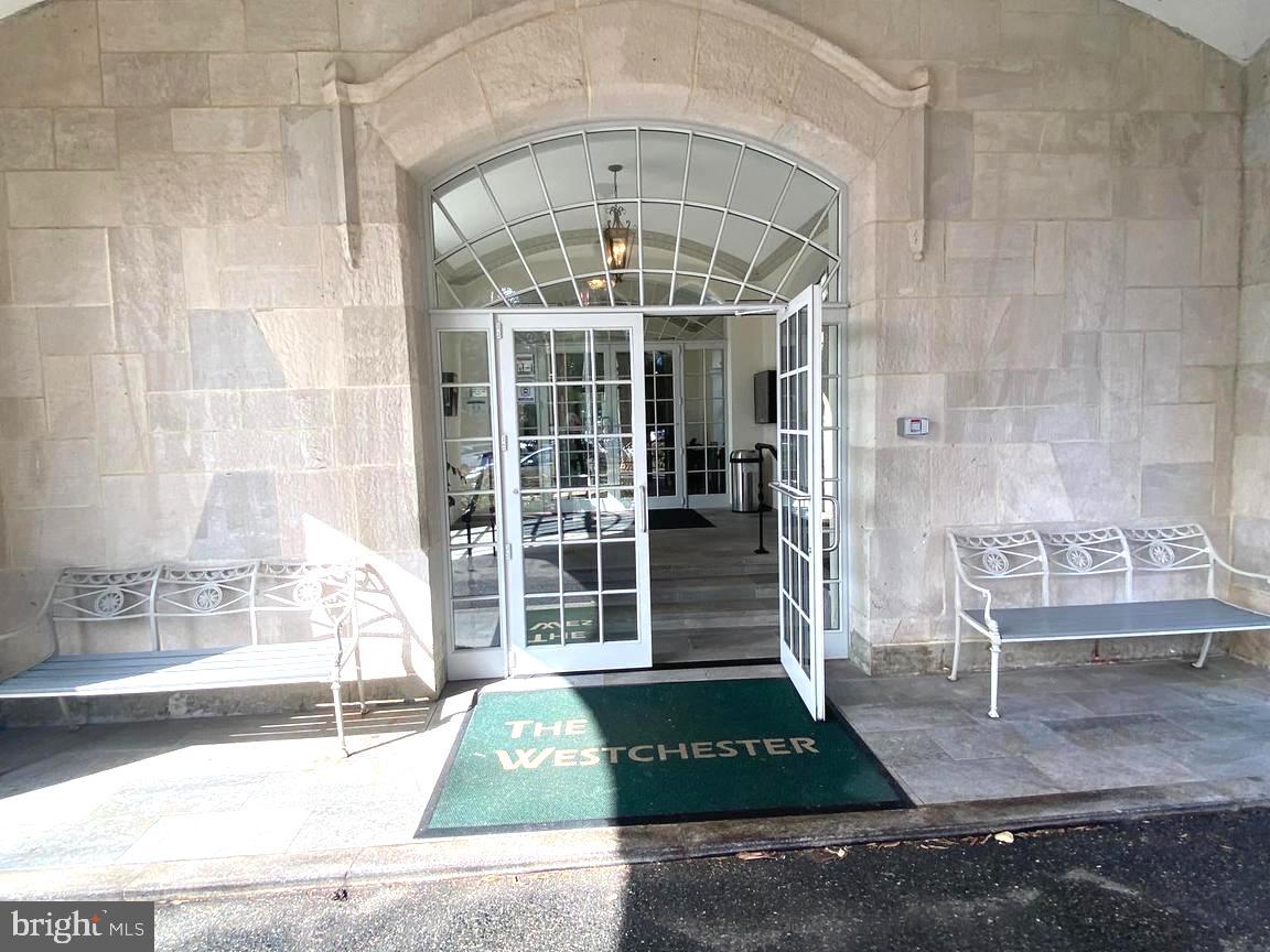 4000 Cathedral AVENUE NW Unit: 854-B