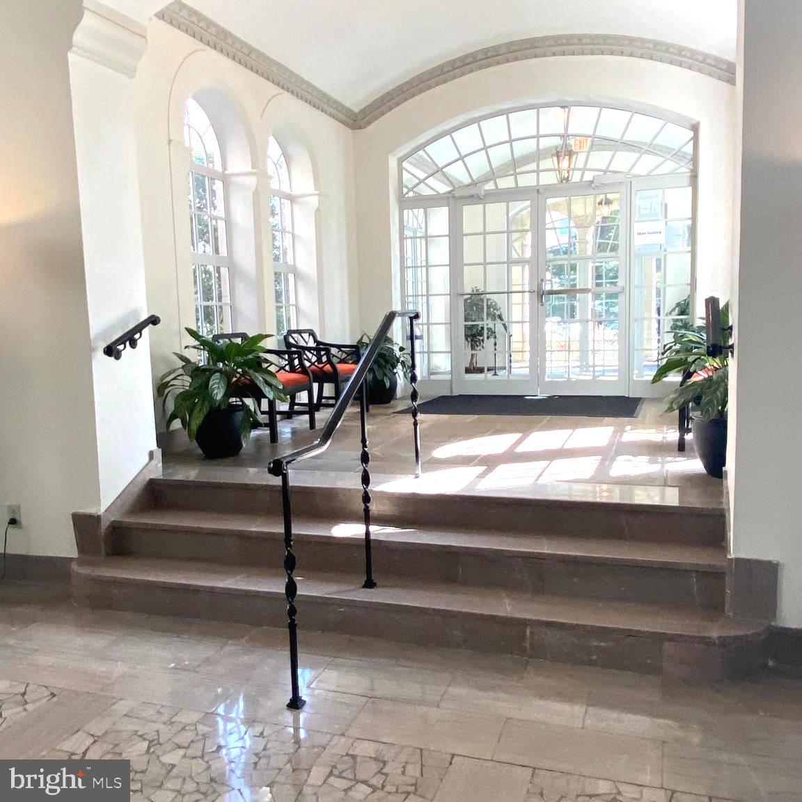 4000 Cathedral AVENUE NW Unit: 854-B