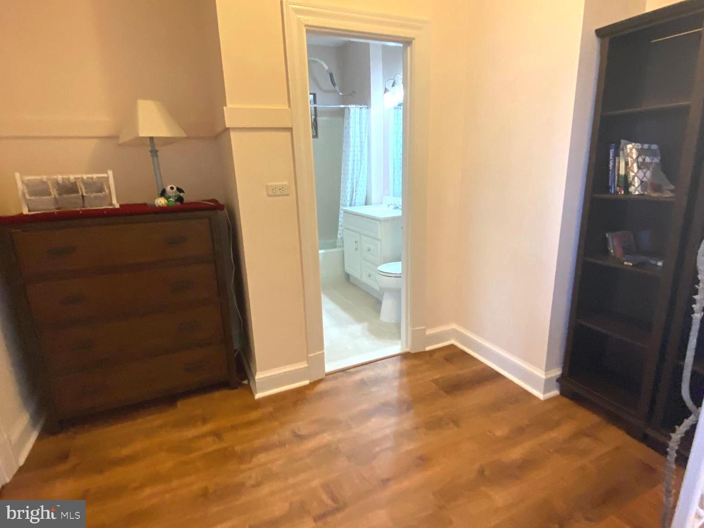 4000 Cathedral AVENUE NW Unit: 854-B