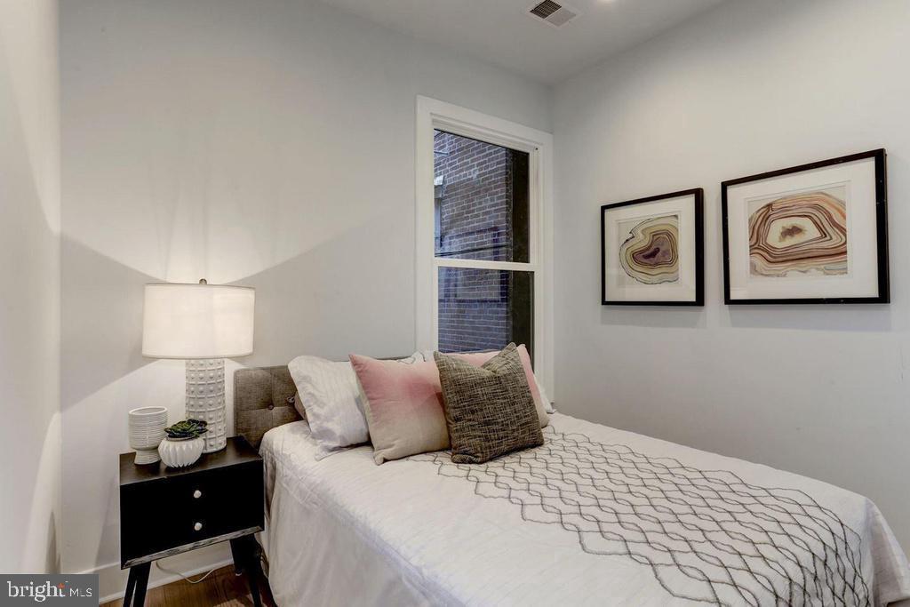 1719 U STREET NW Unit: 2