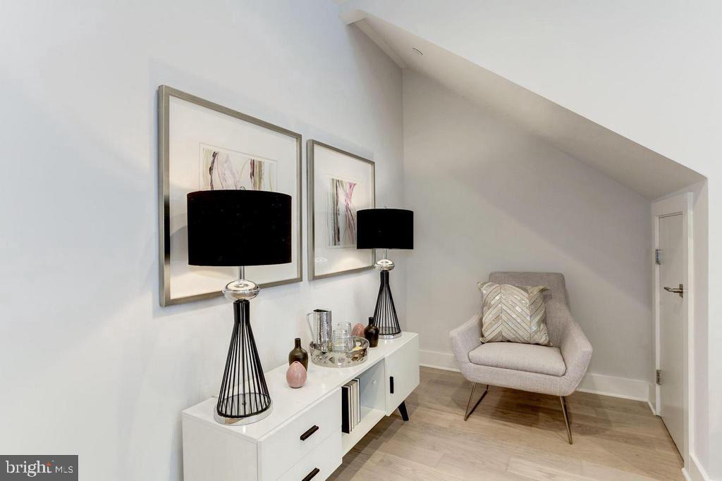 1719 U STREET NW Unit: 2