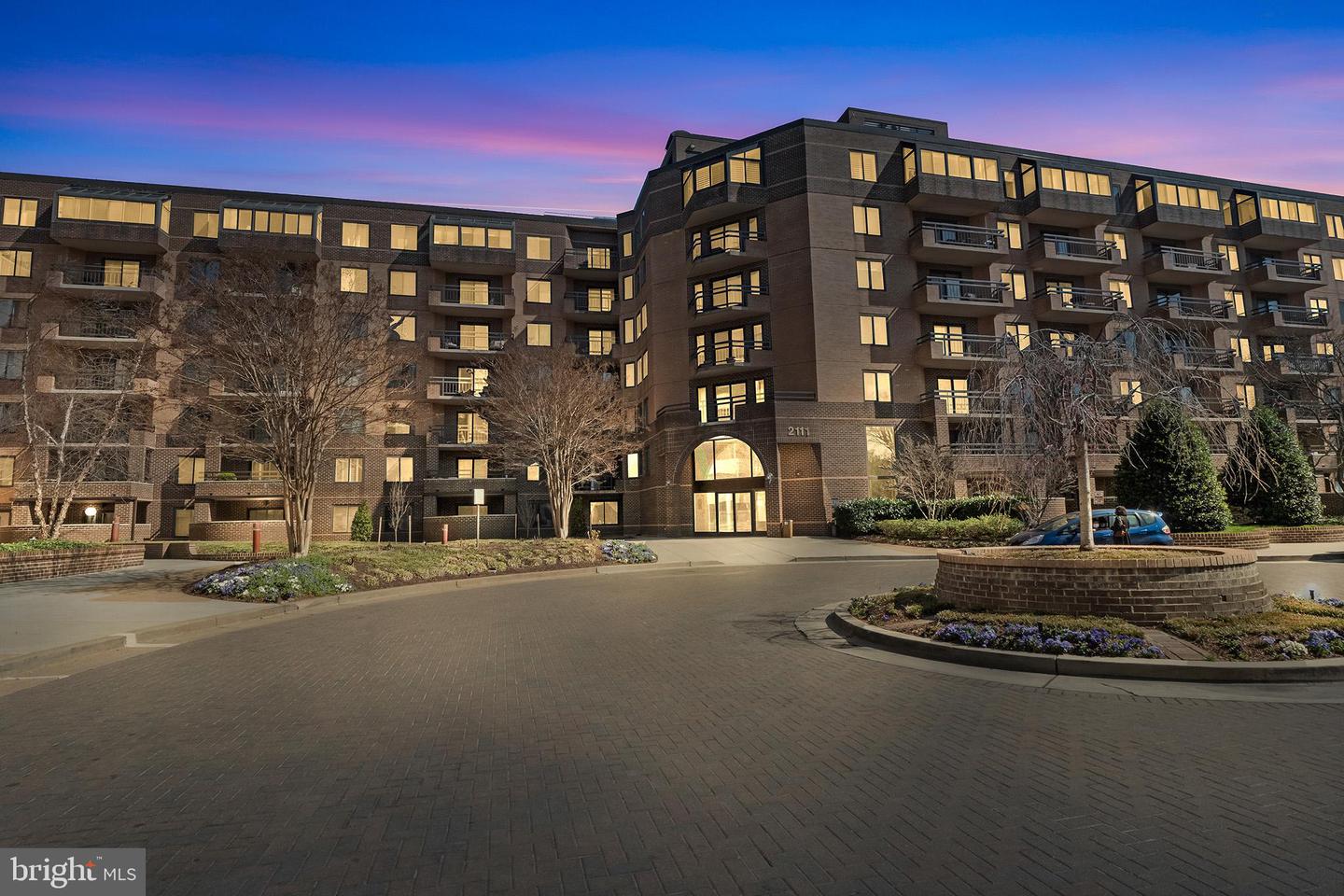 2111 Wisconsin AVENUE NW Unit: 512
