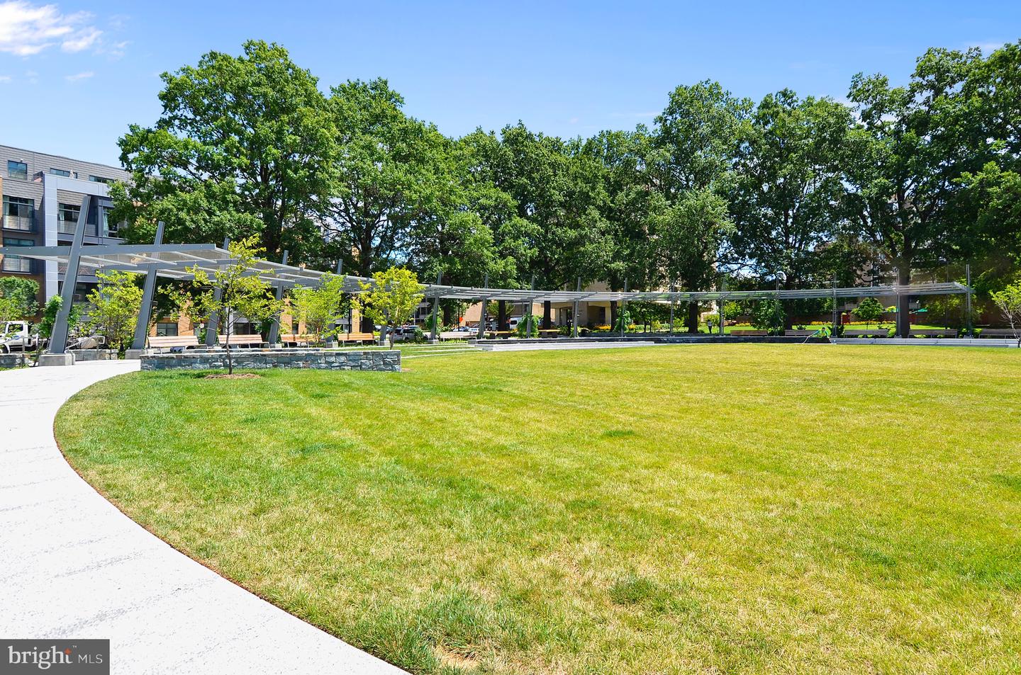 800 4th STREET SW Unit: S805