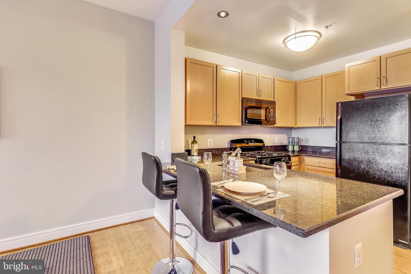 800 4th STREET SW Unit: S805