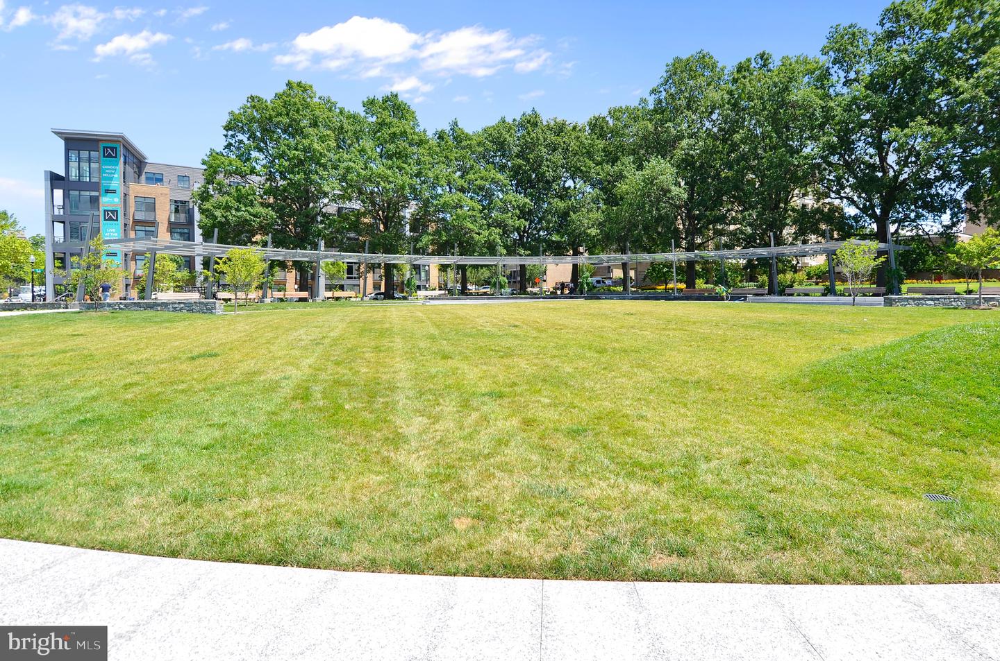 800 4th STREET SW Unit: S805