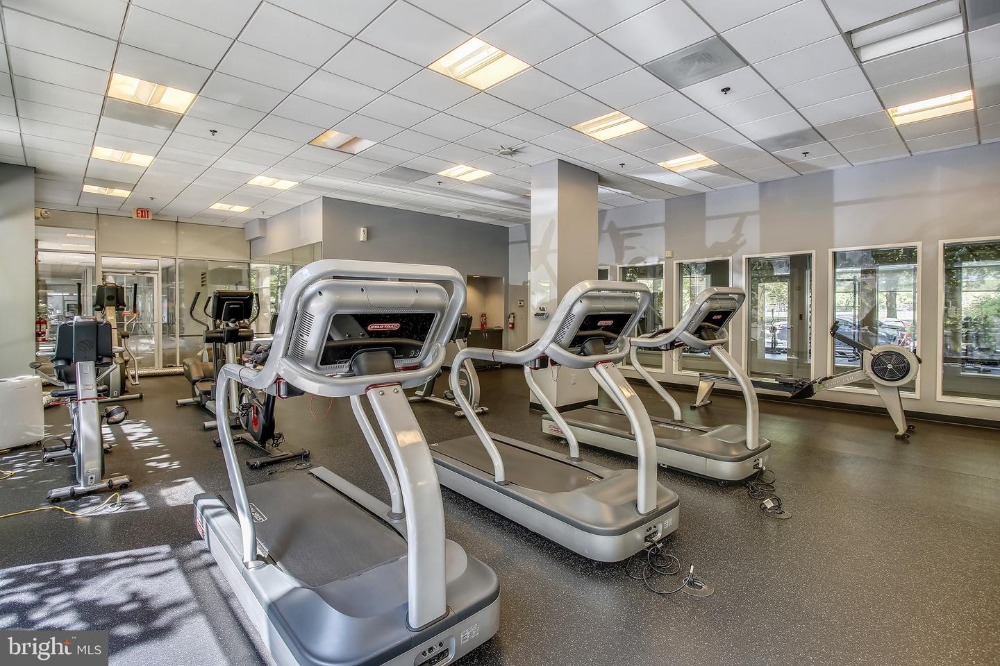 800 4th STREET SW Unit: S805