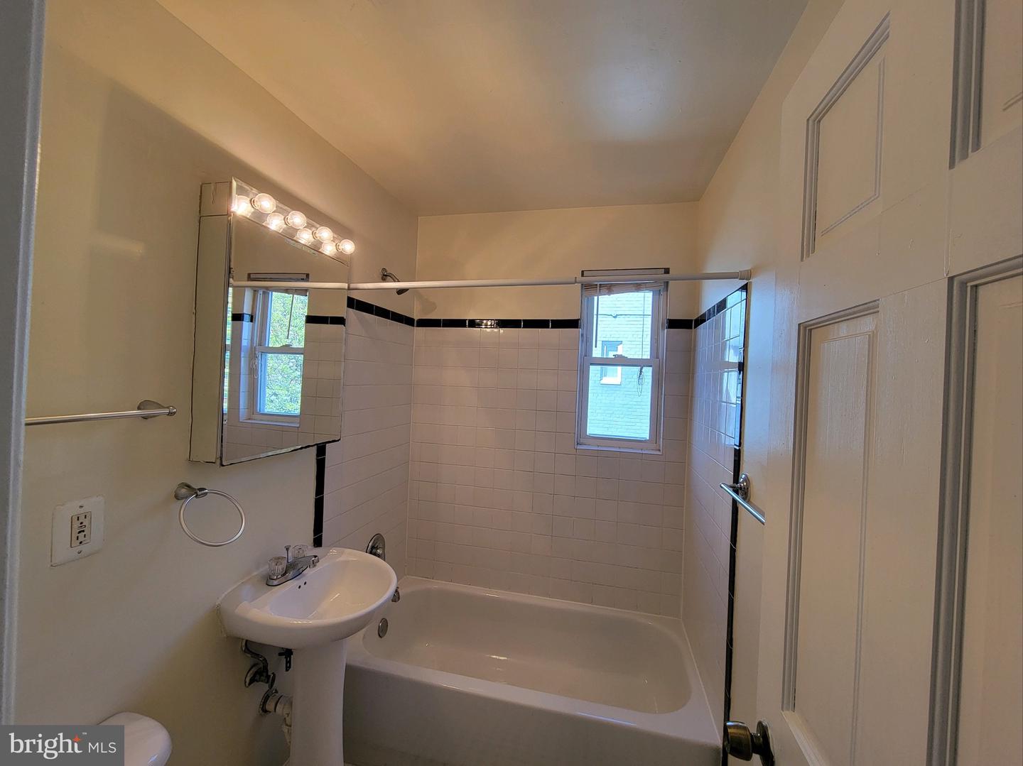 713 Brandywine STREET SE Unit: 201