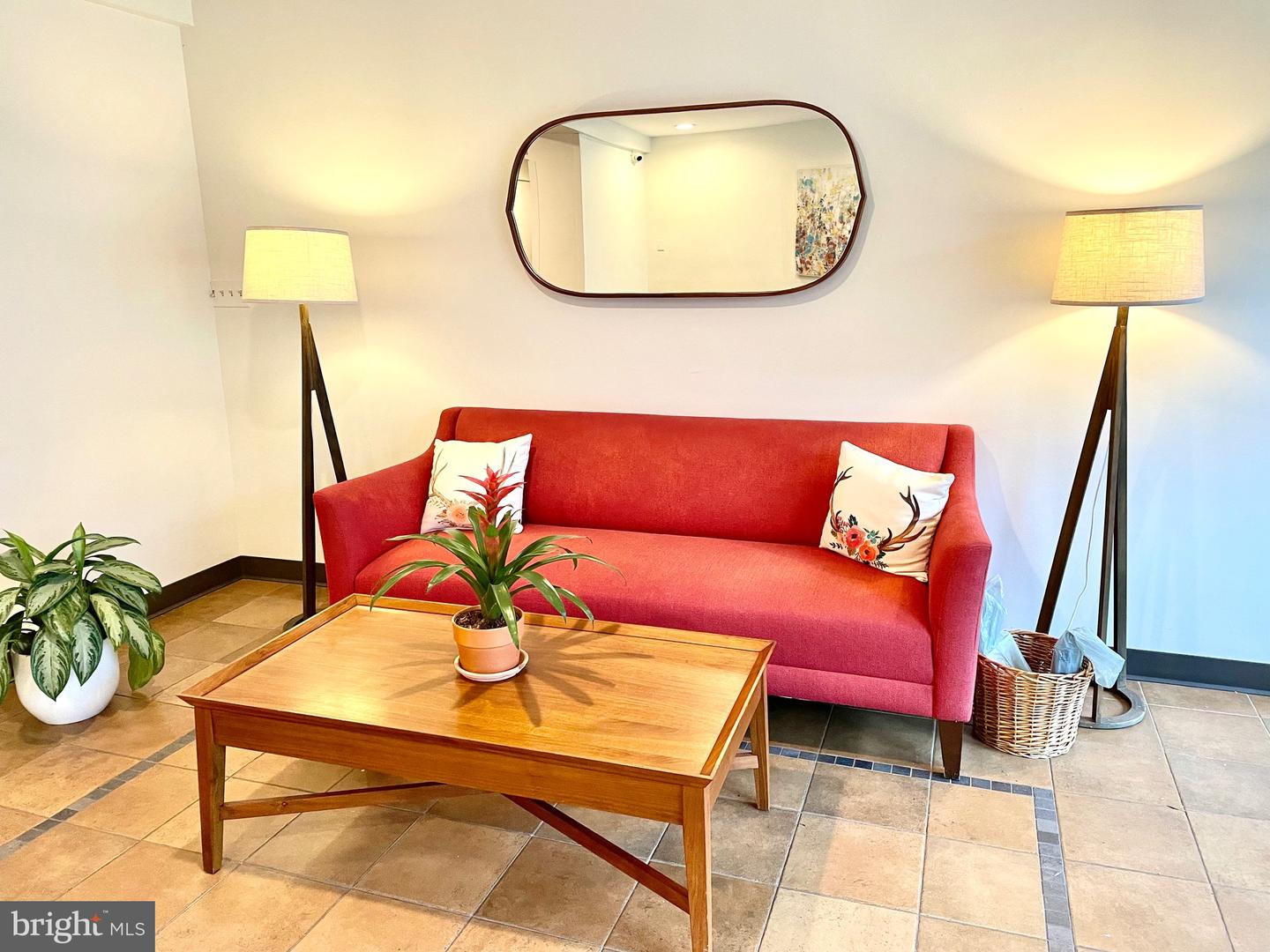 5112 MacArthur BOULEVARD NW Unit: 203