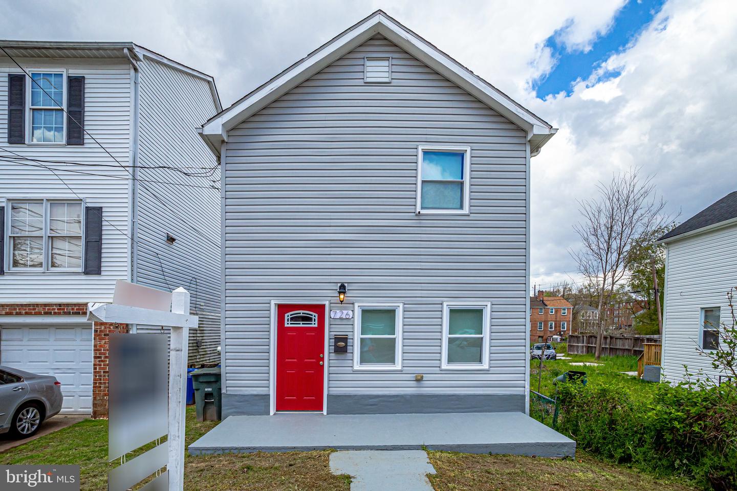 726 50th STREET NE