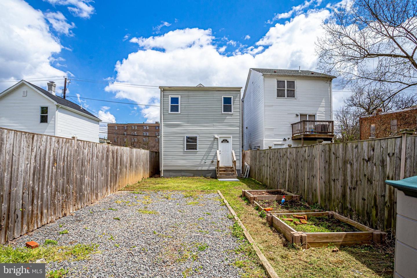 726 50th STREET NE